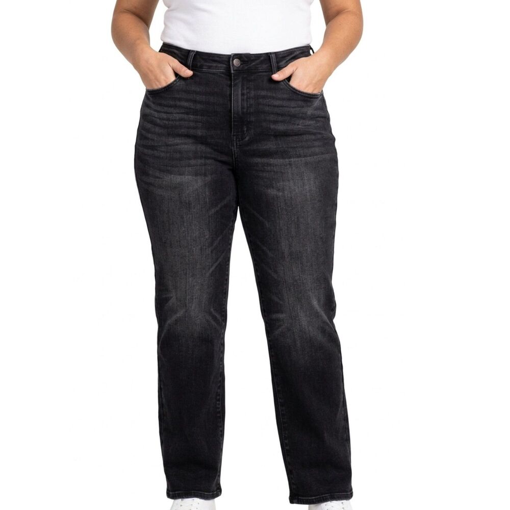 🖤 Judy Blue Washed Black Straight Leg Jeans 14W Minimalist Chic Streetwear